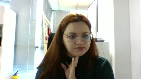 Snapshot of blanquita102530 chatting on December 1, 2025, 1:49 pm Lary online show from December 1, 2025, 1:49 pm
