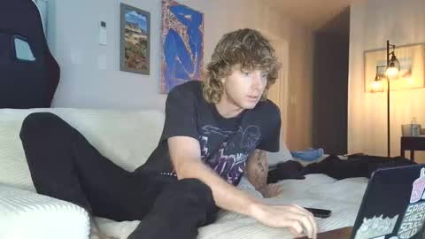 Snapshot of blaze_thickwood chatting on October 17, 2025, 3:47 pm Blaze Thickwood online show from October 17, 2025, 3:47 pm