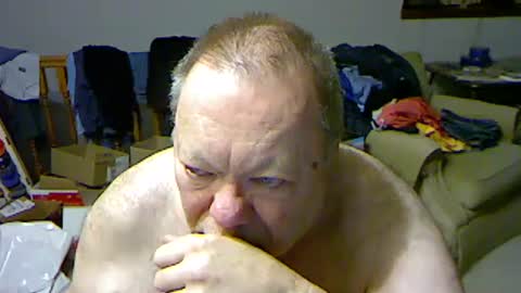 Snapshot of blemon32 chatting on December 25, 2024, 12:05 pm Bob online show from December 25, 2024, 12:05 pm