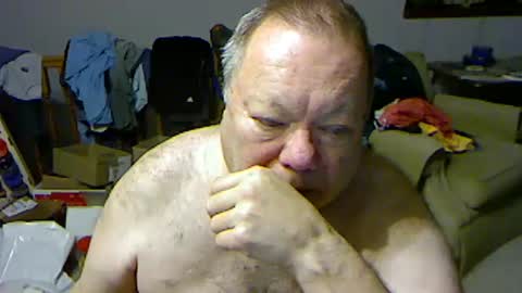 Snapshot of blemon32 chatting on January 2, 2025, 12:35 pm Bob online show from January 2, 2025, 12:35 pm
