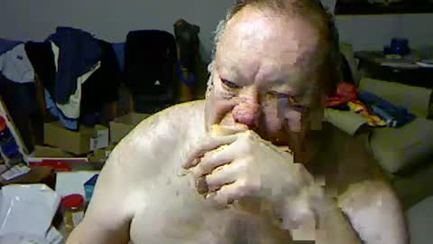 Snapshot of blemon32 chatting on January 12, 2025, 11:39 am Bob online show from January 12, 2025, 11:39 am
