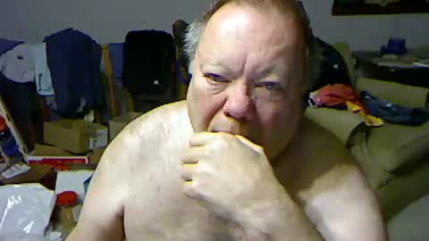 Snapshot of blemon32 chatting on February 2, 2025, 12:24 pm Bob online show from February 2, 2025, 12:24 pm