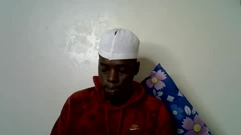 Black  brown online show from December 17, 2025, 7:42 pm