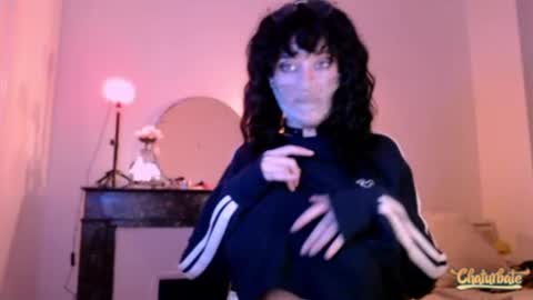 Snapshot of bleu_belladone chatting on March 5, 2025, 8:21 pm Cassandre online show from March 5, 2025, 8:21 pm