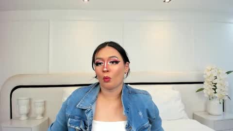 BLEYDI  online show from February 8, 2026, 3:43 am