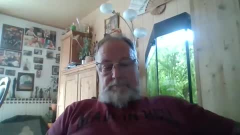 blindsurfer780299 online show from September 28, 2025, 12:21 pm