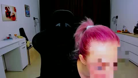 Snapshot of blinkofeyess chatting on December 5, 2024, 3:37 am Nicole online show from December 5, 2024, 3:37 am