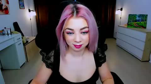 Snapshot of blinkofeyess chatting on December 19, 2024, 4:13 am Nicole online show from December 19, 2024, 4:13 am