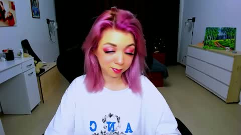 Snapshot of blinkofeyess chatting on December 29, 2024, 10:34 am Nicole online show from December 29, 2024, 10:34 am