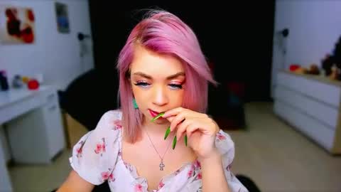 Snapshot of blinkofeyess chatting on January 15, 2025, 10:49 am Nicole online show from January 15, 2025, 10:49 am