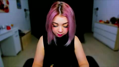 Snapshot of blinkofeyess chatting on January 20, 2025, 6:31 am Nicole online show from January 20, 2025, 6:31 am