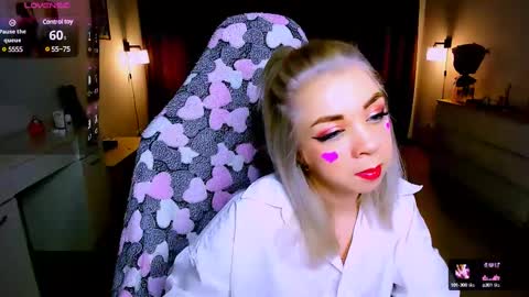 Snapshot of blinkofeyess chatting on February 14, 2025, 12:14 pm Nicole online show from February 14, 2025, 12:14 pm