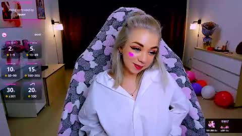 Snapshot of blinkofeyess chatting on February 14, 2025, 3:15 pm Nicole online show from February 14, 2025, 3:15 pm