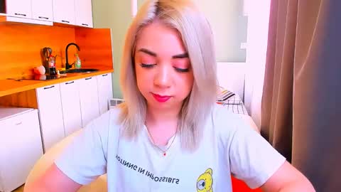 Snapshot of blinkofeyess chatting on February 28, 2025, 1:25 pm Nicole online show from February 28, 2025, 1:25 pm