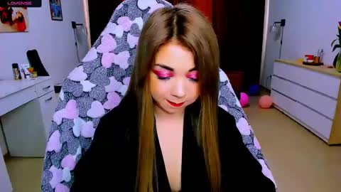 Snapshot of blinkofeyess chatting on March 10, 2025, 6:16 am Nicole online show from March 10, 2025, 6:16 am