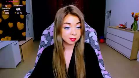 Snapshot of blinkofeyess chatting on March 11, 2025, 6:21 am Nicole online show from March 11, 2025, 6:21 am