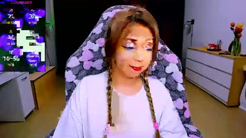 Snapshot of blinkofeyess chatting on March 11, 2025, 9:24 am Nicole online show from March 11, 2025, 9:24 am