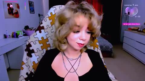 Snapshot of blinkofeyess chatting on September 14, 2025, 11:42 am Nicole online show from September 14, 2025, 11:42 am