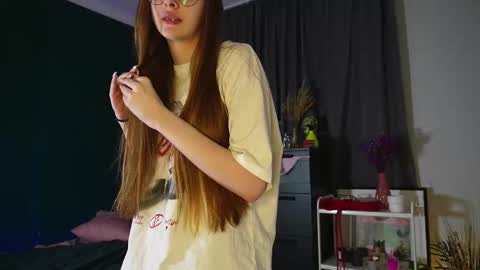 Snapshot of blissence chatting on February 21, 2026, 3:35 pm LiLy online show from February 21, 2026, 3:35 pm