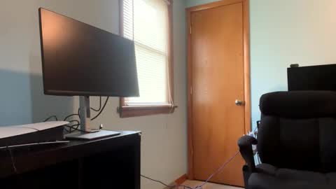 Blissful Foxtrot online show from March 8, 2026, 2:21 pm