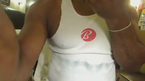 blkbiguncut10462 online show from January 6, 2025, 11:31 pm