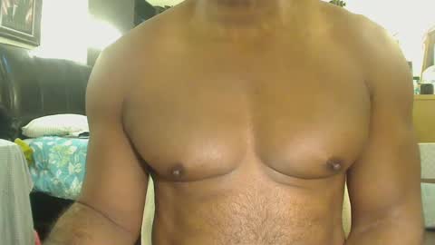 blkbiguncut10462 online show from January 14, 2025, 11:05 pm