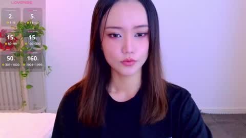 YoYo online show from June 12, 2026, 2:43 am