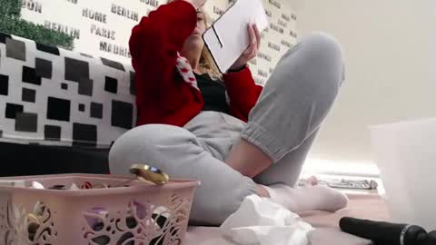 Snapshot of blonddaiana23 chatting on January 9, 2025, 1:50 am blonddaiana23 online show from January 9, 2025, 1:50 am