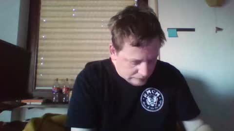 Snapshot of blonde32m chatting on December 29, 2024, 7:50 am blonde32m online show from December 29, 2024, 7:50 am