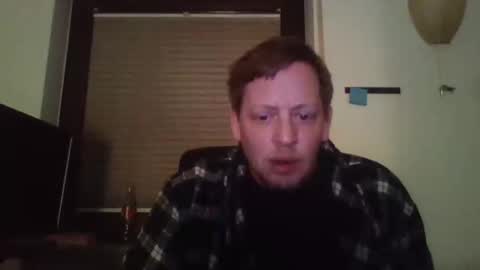 Snapshot of blonde32m chatting on January 6, 2025, 11:42 pm blonde32m online show from January 6, 2025, 11:42 pm