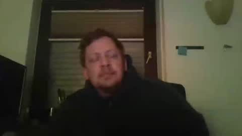 blonde32m online show from November 2, 2025, 5:43 am