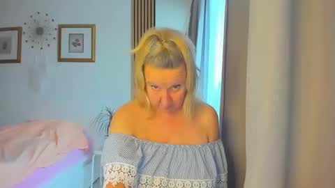 Nicole online show from December 27, 2024, 8:35 am