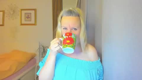 Nicole online show from December 30, 2024, 2:51 pm