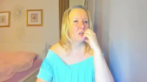 Nicole online show from December 31, 2024, 2:36 pm