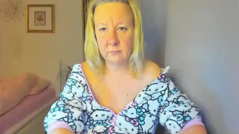 Nicole online show from January 4, 2025, 4:22 pm