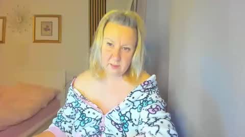 Nicole online show from January 5, 2025, 4:16 pm