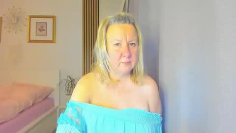Nicole online show from January 5, 2025, 7:28 pm