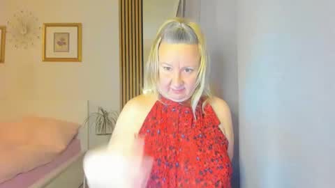 Nicole online show from January 7, 2025, 6:35 pm