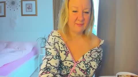 Nicole online show from January 11, 2025, 9:15 am