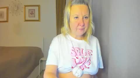 Nicole online show from January 28, 2025, 8:15 pm