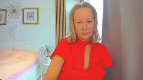 Nicole online show from February 5, 2025, 10:19 am
