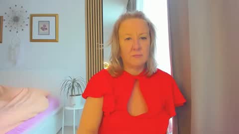 Nicole online show from February 6, 2025, 11:43 am
