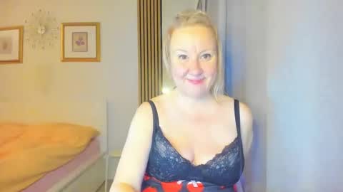Nicole online show from February 6, 2025, 7:40 pm