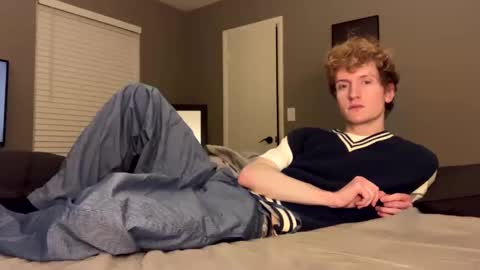 Snapshot of blonde_boi99 chatting on December 13, 2024, 6:00 am Blondie online show from December 13, 2024, 6:00 am