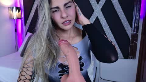 Snapshot of blonde_cat1515 chatting on May 16, 2026, 5:26 am alejandra online show from May 16, 2026, 5:26 am