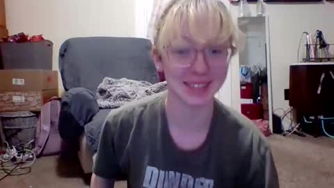 Snapshot of blonde_katie chatting on January 6, 2025, 2:36 pm Katie online show from January 6, 2025, 2:36 pm