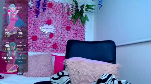 blonde_squirt_ online show from March 8, 2025, 11:28 pm