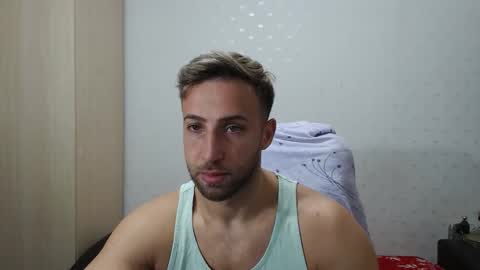 Snapshot of blondeagle chatting on November 1, 2025, 9:44 am Mr Blond online show from November 1, 2025, 9:44 am