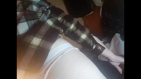 Snapshot of blondebellaaa3 chatting on February 19, 2025, 6:33 am Gia  online show from February 19, 2025, 6:33 am