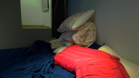 blondedolltia online show from November 18, 2025, 3:38 pm